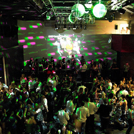 Students dancing and partying in the Student Union