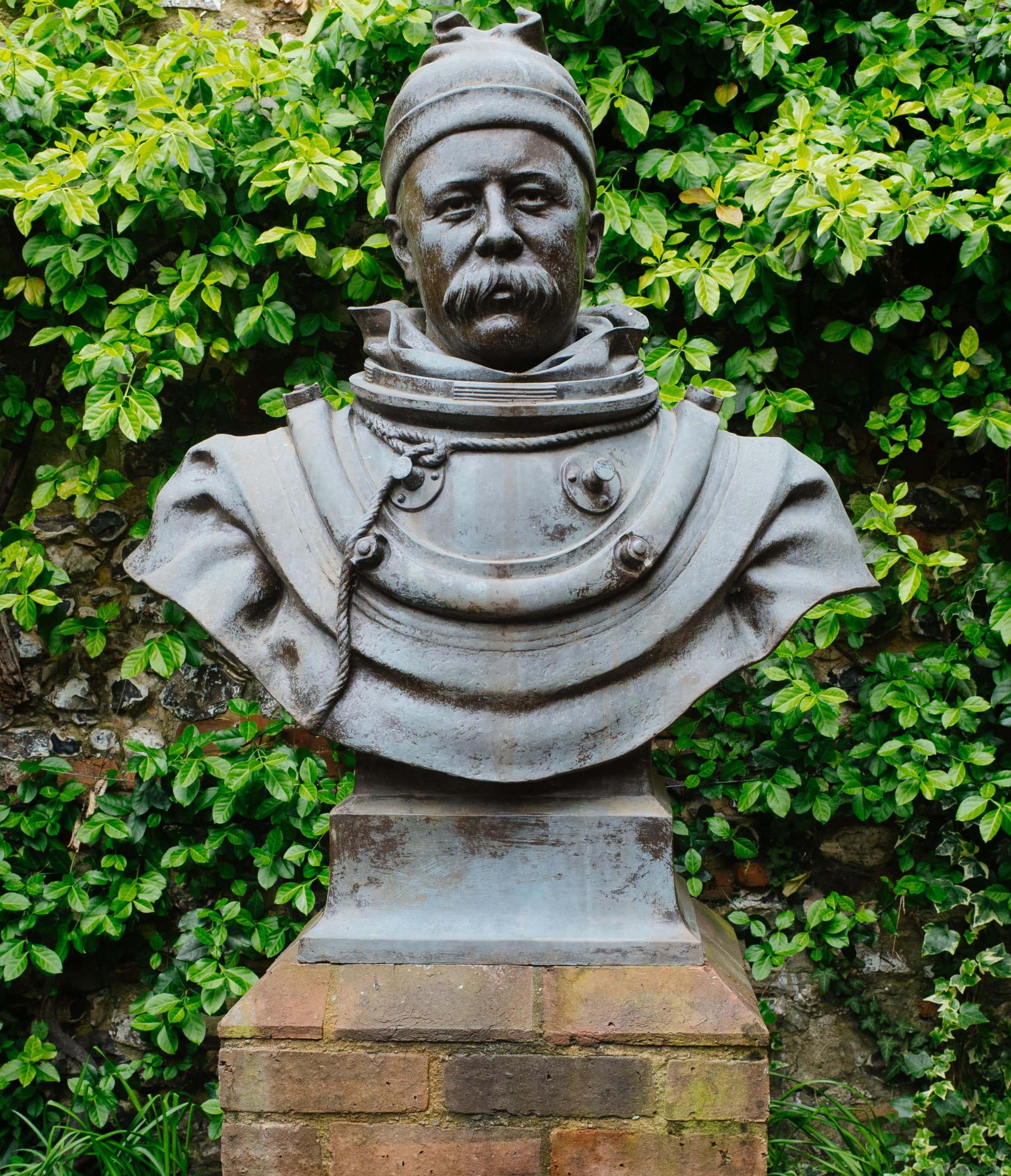 The bronze bust of William Walker, the diver.