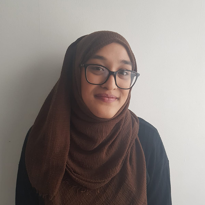 Syeda Ali: BSc (Hons) Psychology: 2011-2014; MA Forensic Psychology 2014-2015; Social worker for Hammersmith and Fulham Council 

